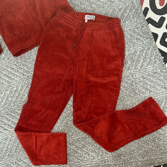2 piece corduroy jogger pantsuit - Picture 12 of 14